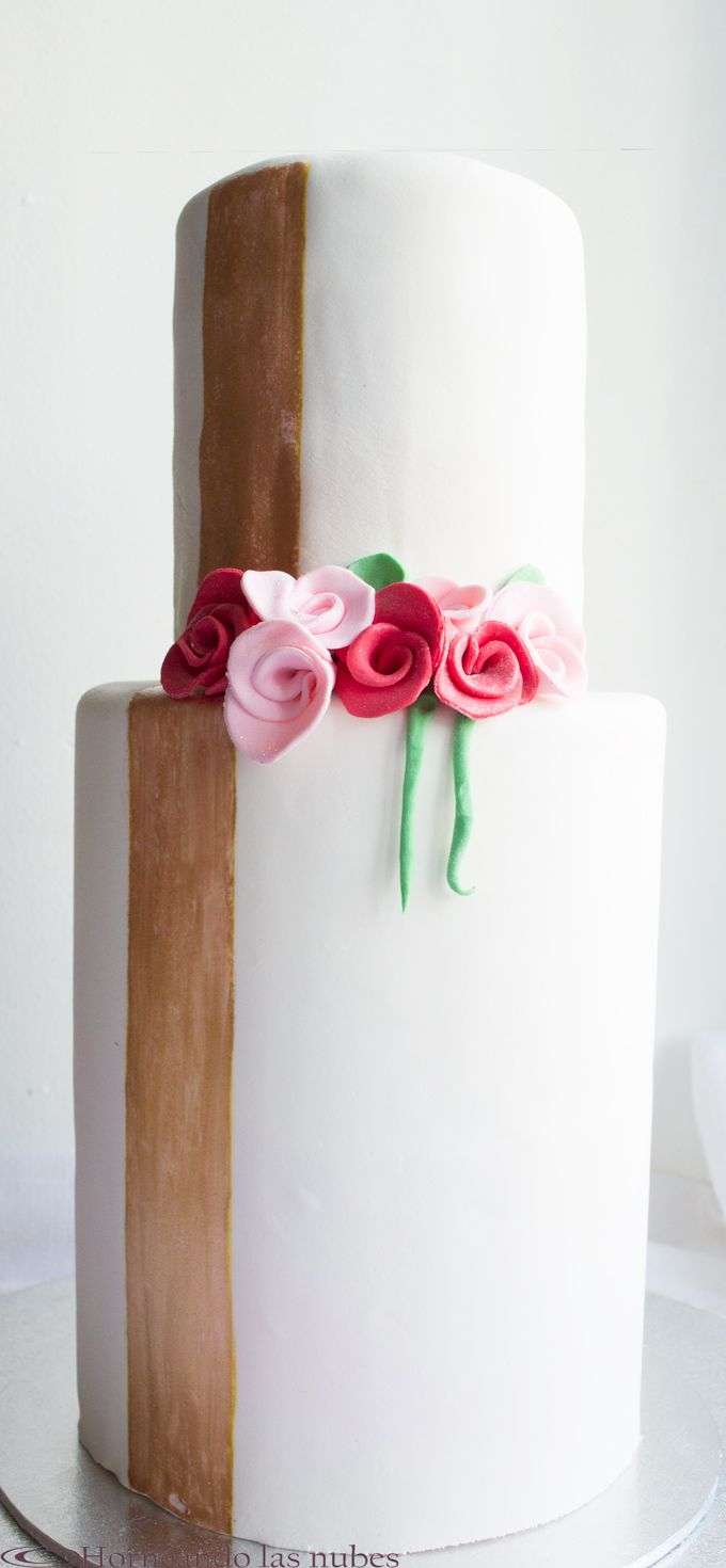 Tarta de boda estilizada y sobria