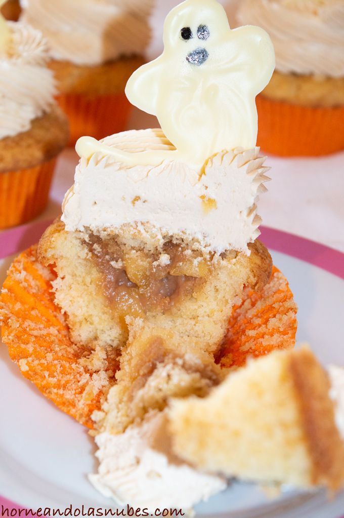 Cupcakes rellenos de manzana para halloween
