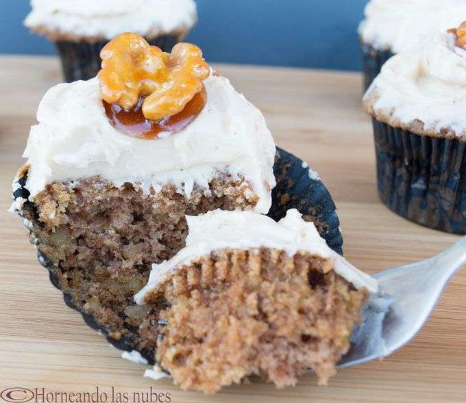 Cupcakes de calabacín, nueces y canela